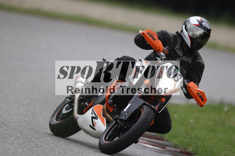 /Archiv-2025/10 23.04.2025 Cornu Master School ADR/gruen-vert/16